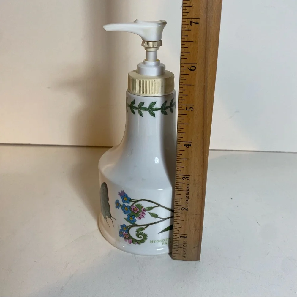 Discontinued Portmeirion Botanic Garden Forget-Me-Not Lotion Soap Dispenser